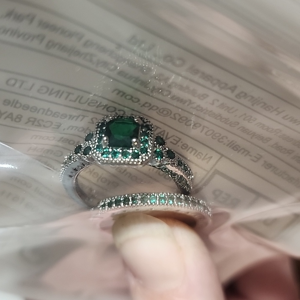 FIRM PRICE Women's Green And Sliver Engagment Ring Size 7